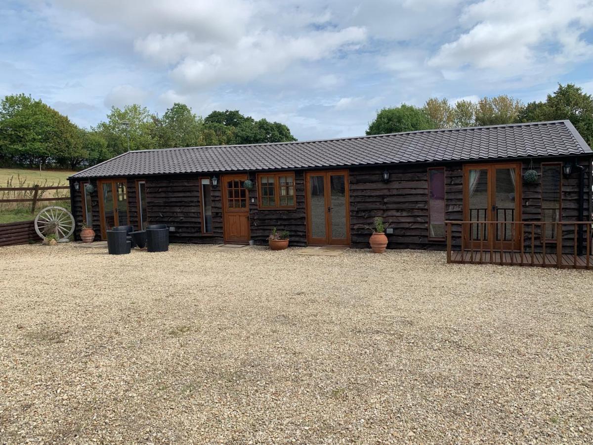 Stable Lodge 2 Bedrooms Horspath Buitenkant foto